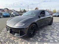 Skats no kreisās puses priekšā