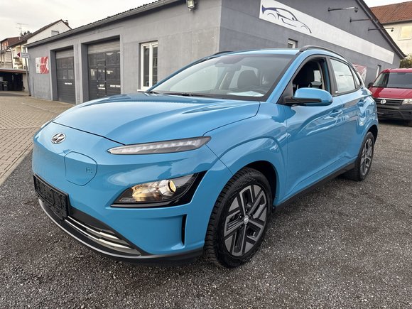 Skats no kreisās puses priekšā