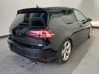 Pogled od pozadi desno