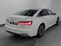 Pogled od pozadi desno