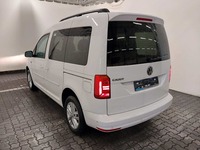 Pogled od pozadi levo