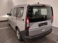 Pogled od pozadi levo