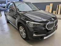 Skats no labās puses priekšā