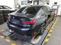 Skats no labās puses aizmugurē