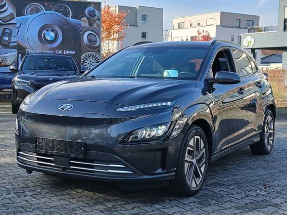 Skats no kreisās puses priekšā