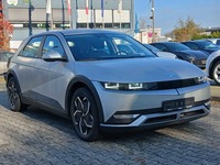 Skats no labās puses priekšā