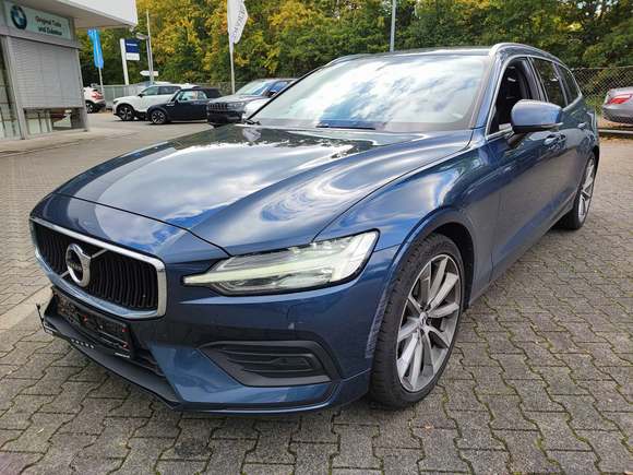 Skats no kreisās puses priekšā