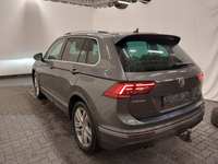 Vaade tagant vasakult