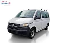 Skats no kreisās puses priekšā