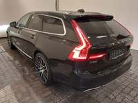 Pogled od pozadi levo