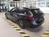 Vaade tagant vasakult