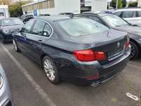 Vaade tagant vasakult