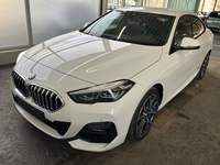 Skats no kreisās puses priekšā