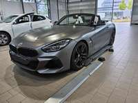 Skats no kreisās puses priekšā