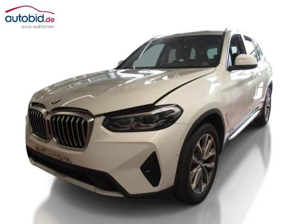 Skats no kreisās puses priekšā