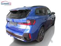 Skats no labās puses aizmugurē