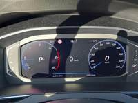 Pohled na přístrojovou desku