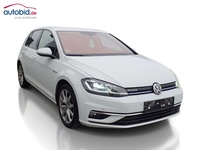 Skats no labās puses priekšā