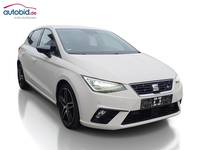 Skats no labās puses priekšā