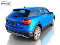 Skats no labās puses aizmugurē