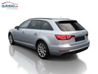 Skats no kreisās puses aizmugurē