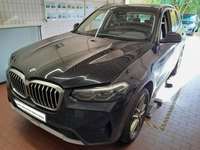 Skats no kreisās puses priekšā