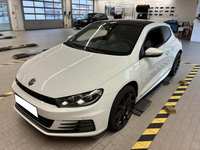 Skats no kreisās puses priekšā