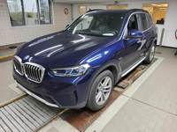 Pogled od napred levo