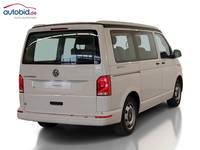 Pogled od pozadi desno