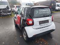 Vaade tagant vasakult