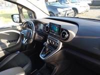 Вид на салон