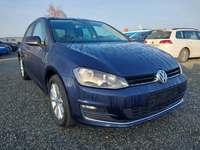 Pogled sprijeda desno