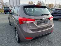 Вид сзади слева