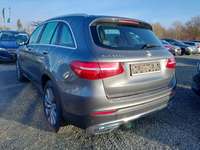 Pogled straga lijevo