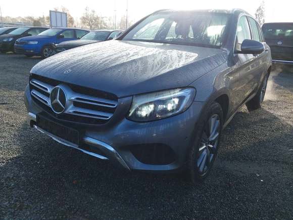 Pogled sprijeda lijevo