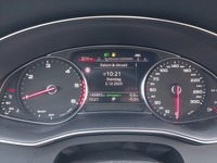 Pogled na kombinovani instrument