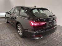 Pogled od pozadi levo