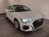 Náhled zpředu zprava