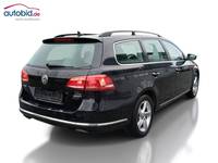 Skats no labās puses aizmugurē