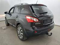 Vaade tagant vasakult