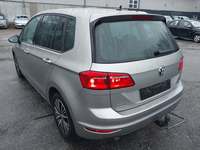 Pogled od pozadi levo