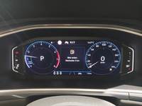 Pohled na přístrojovou desku