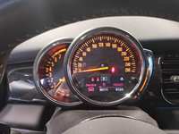 Pogled na kombinovani instrument