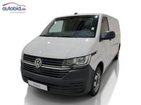 Skats no kreisās puses priekšā