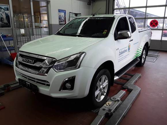 Pogled od napred levo