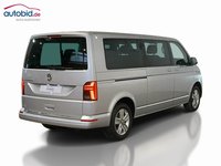 Pogled od pozadi desno