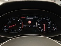 Pohled na přístrojovou desku