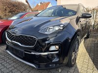 Skats no kreisās puses priekšā