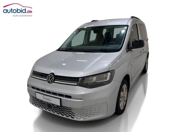 Вид спереди слева