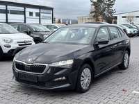 Skats no kreisās puses priekšā